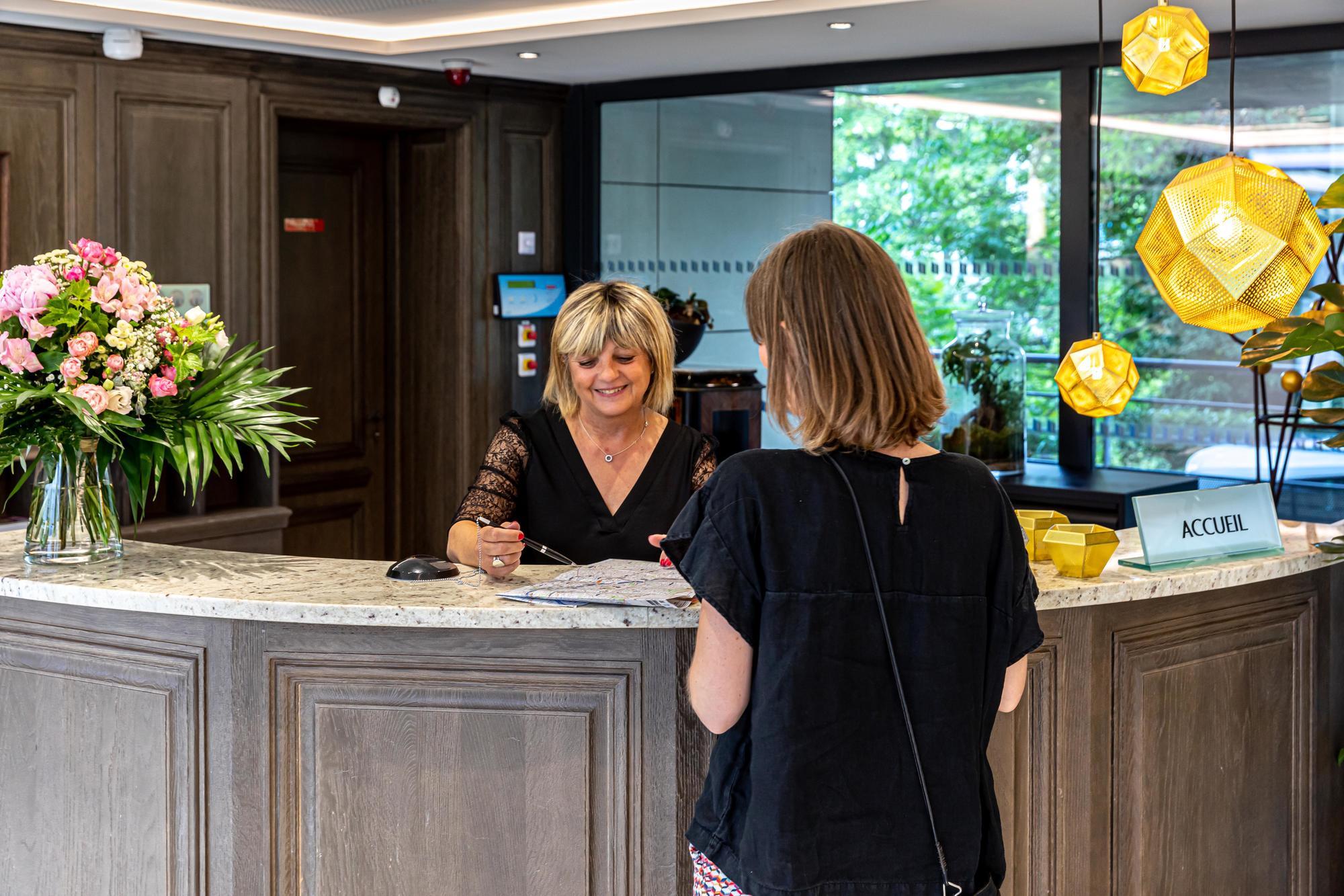 Aparthotel Les Jardins De St Cloud Saint-Cloud Exterior foto